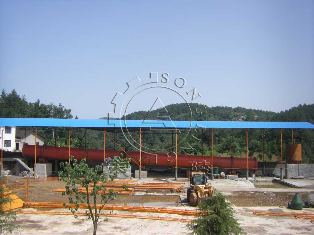 回轉(zhuǎn)窯安裝設(shè)備現(xiàn)場(chǎng)